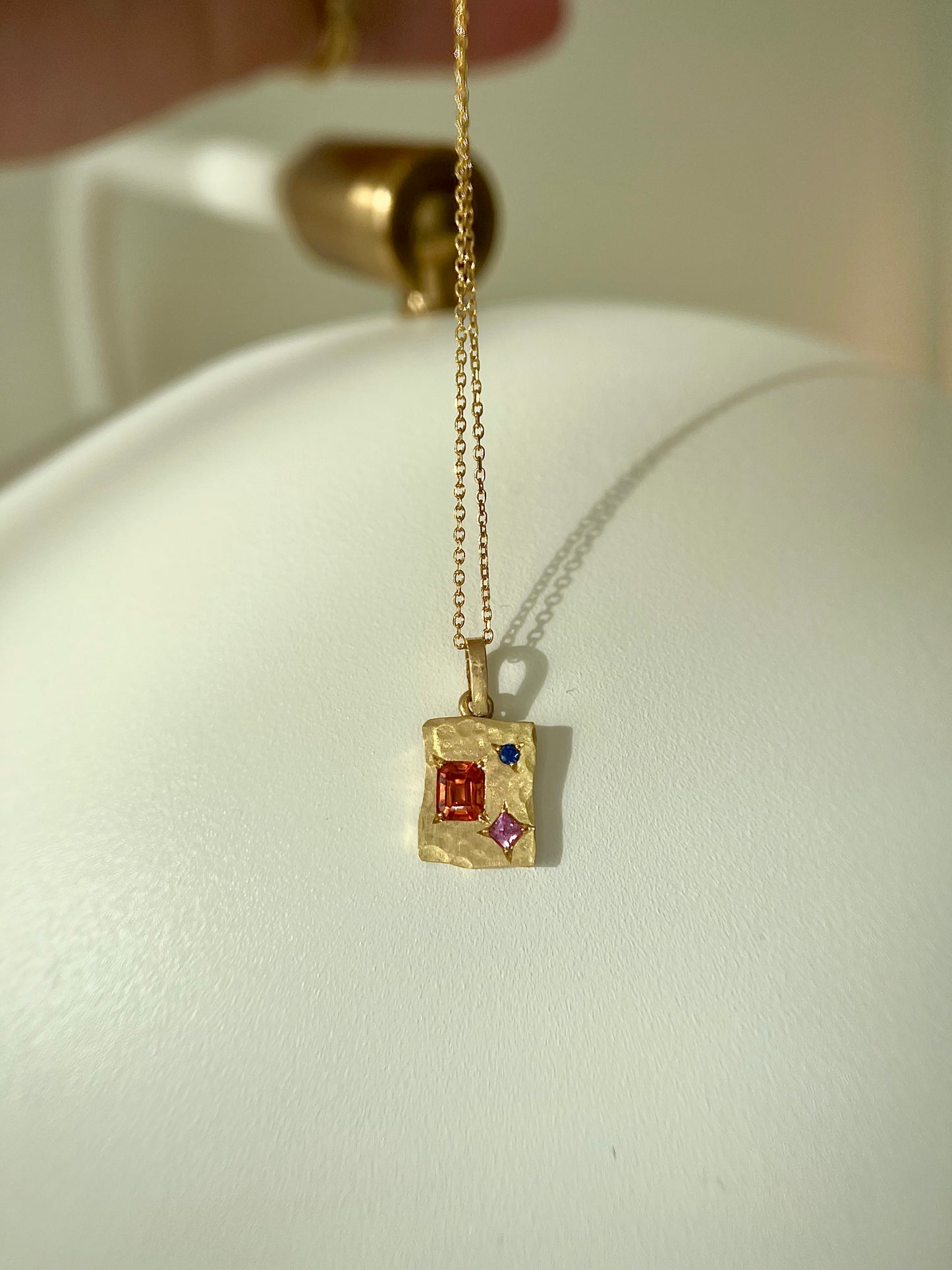 Pendant with Saphire
